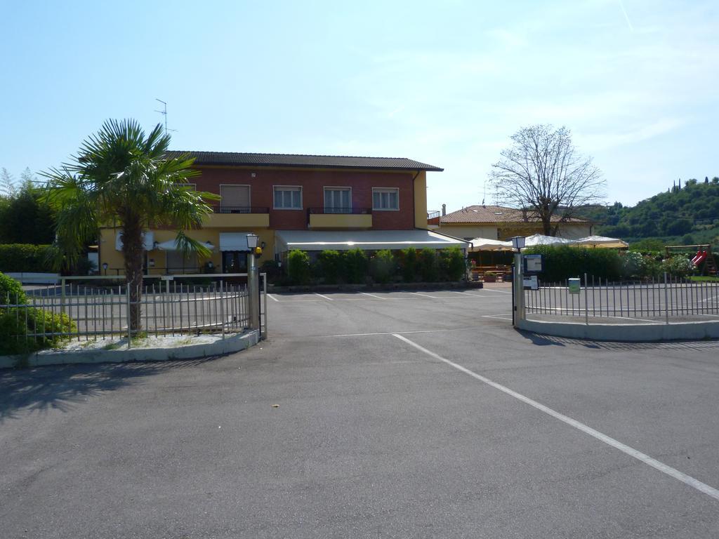 Hotel Le Colline Del Garda Bussolengo Zewnętrze zdjęcie